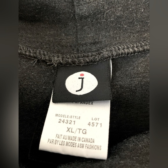 J PONCHO Wrap - Picture 4 of 8